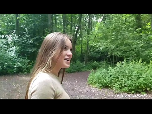 ❤️ Ik stelde Evelina foar dat wy op in iepenbier plak neuke! Se sei ja. Dan ik neukte har yn 'e kont en cum yn har mûle. Doe pikte se harsels. Seksfideo op fy.thebestfetishsites.ru ❤