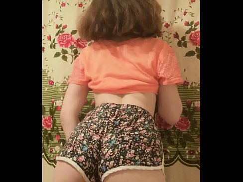 ❤️ Sexy jonge babe dy't har koarte broek op 'e kamera útstrielet Seksfideo op fy.thebestfetishsites.ru ❤